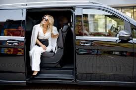 Transfert Biarritz Bilbao Passagère Minivan avec Chauffeur